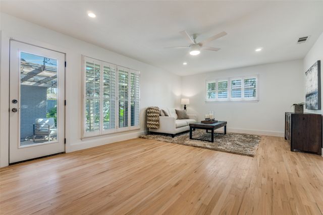 3078 Newcastle Drive, Dallas, TX 75220