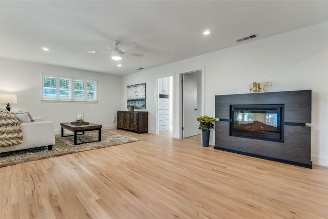 3078 Newcastle Drive, Dallas, TX 75220