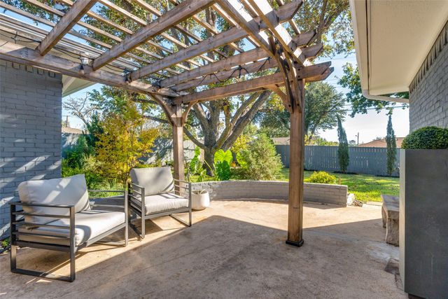 3078 Newcastle Drive, Dallas, TX 75220