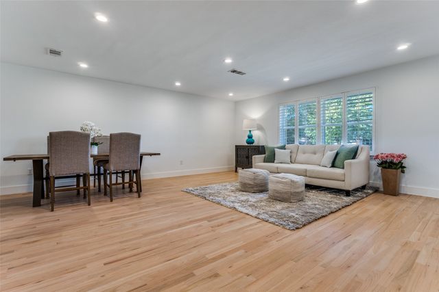 3078 Newcastle Drive, Dallas, TX 75220