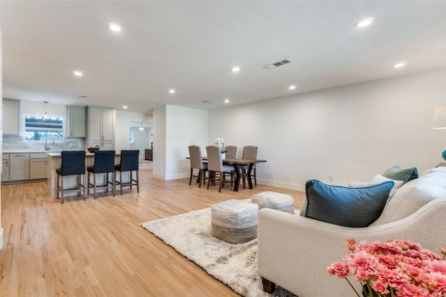 3078 Newcastle Drive, Dallas, TX 75220