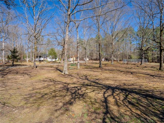 16 Two Run Crossing NW, Cartersville, GA 30120