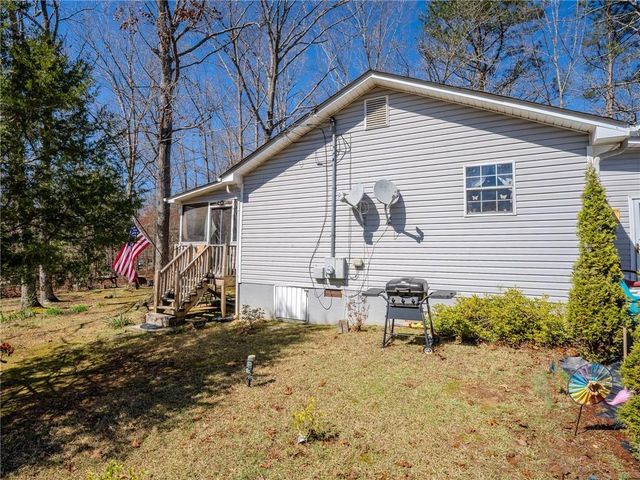 16 Two Run Crossing NW, Cartersville, GA 30120