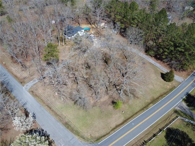 16 Two Run Crossing NW, Cartersville, GA 30120