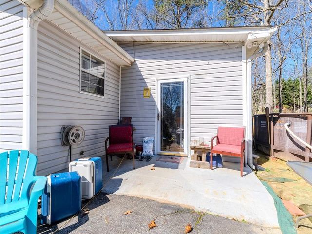 16 Two Run Crossing NW, Cartersville, GA 30120