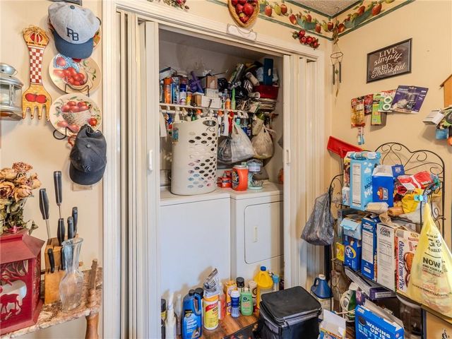 16 Two Run Crossing NW, Cartersville, GA 30120