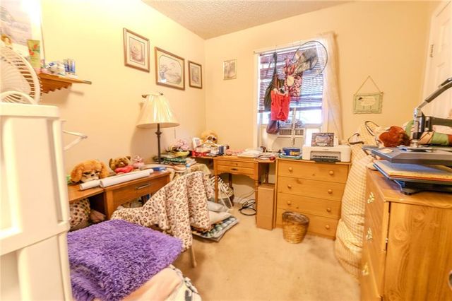 16 Two Run Crossing NW, Cartersville, GA 30120