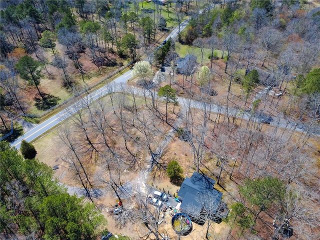 16 Two Run Crossing NW, Cartersville, GA 30120