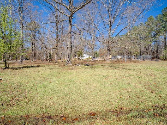 16 Two Run Crossing NW, Cartersville, GA 30120