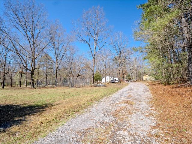 16 Two Run Crossing NW, Cartersville, GA 30120