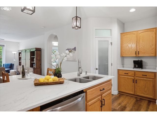 5923 MISSION HILLS St, Salem, OR 97306