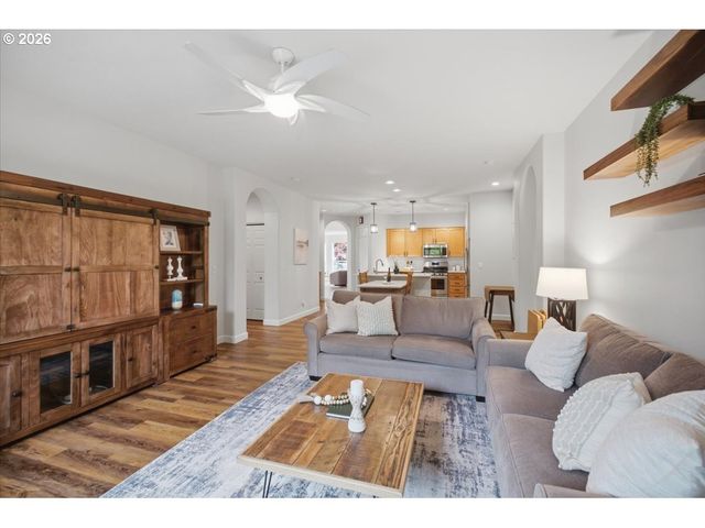 5923 MISSION HILLS St, Salem, OR 97306