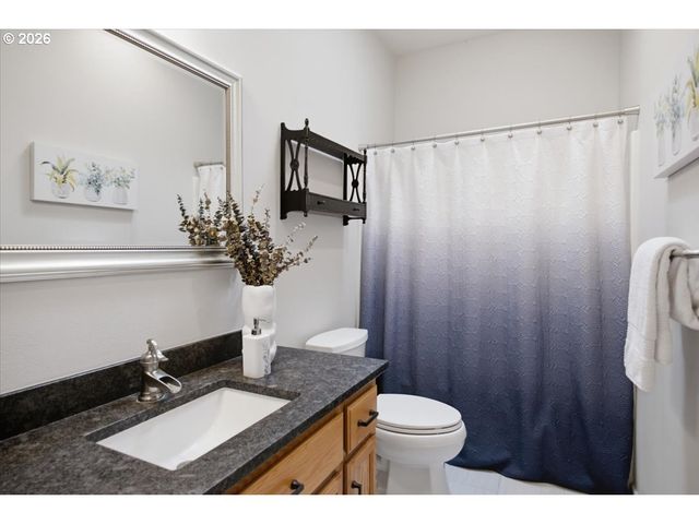 5923 MISSION HILLS St, Salem, OR 97306