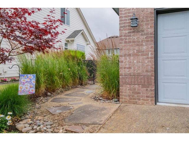 5923 MISSION HILLS St, Salem, OR 97306