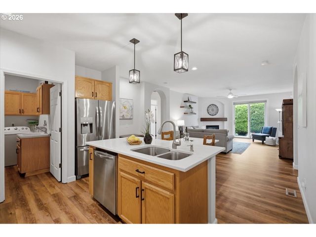 5923 MISSION HILLS St, Salem, OR 97306