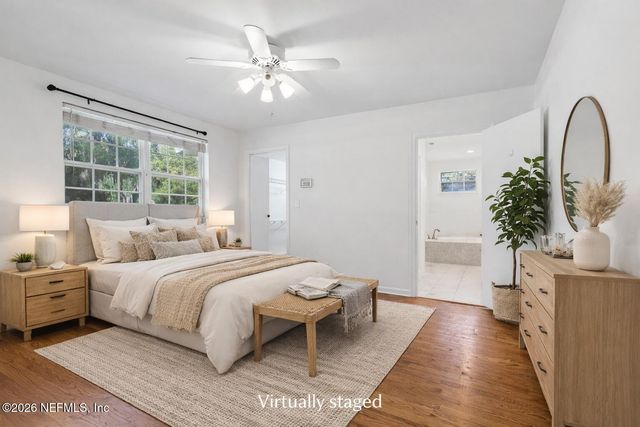 1367 RIVERBIRCH Lane, Jacksonville, FL 32207