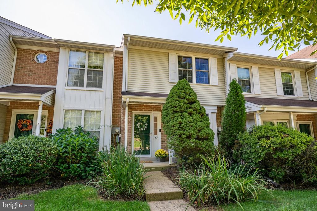 153 LEEDOM WAY, NEWTOWN, PA 18940 — photo 2
