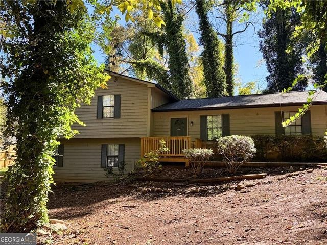 3592 Denby Drive SW, Snellville, GA 30039