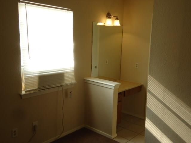 2213 Singletree Ave B, Austin, TX 78727