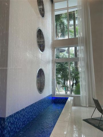 41 SE 5th St 1108, Miami, FL 33131