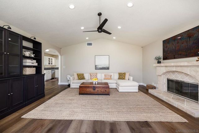 10036 White Pine Ln, Santee, CA 92071