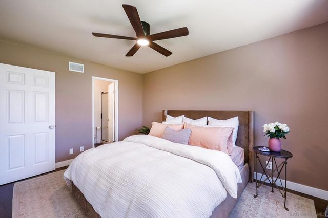 10036 White Pine Ln, Santee, CA 92071