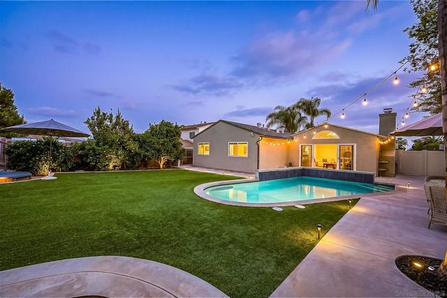 10036 White Pine Ln, Santee, CA 92071