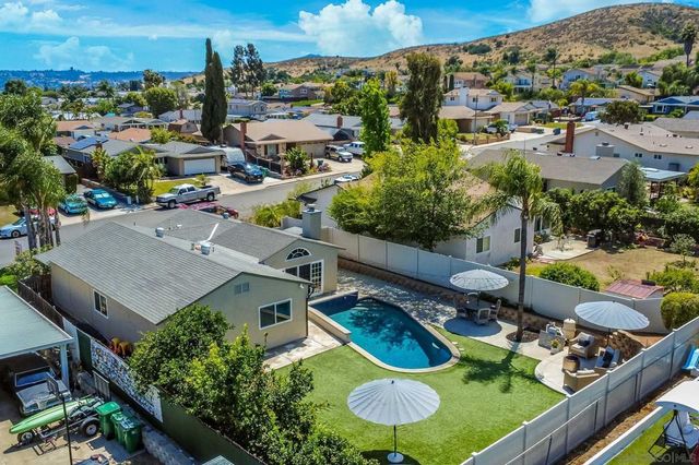 10036 White Pine Ln, Santee, CA 92071
