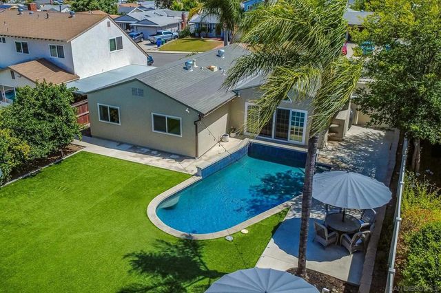 10036 White Pine Ln, Santee, CA 92071