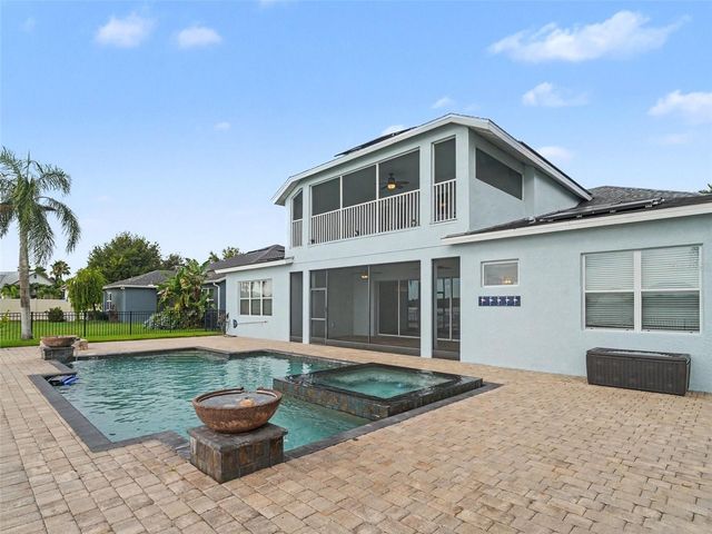11323 LAKE LUCAYA DRIVE, Riverview, FL 33579