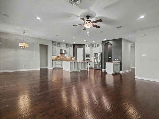 11323 LAKE LUCAYA DRIVE, Riverview, FL 33579