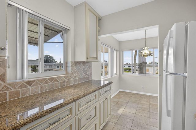 3402 Cynthia Lane 201, Lake Worth Beach, FL 33461