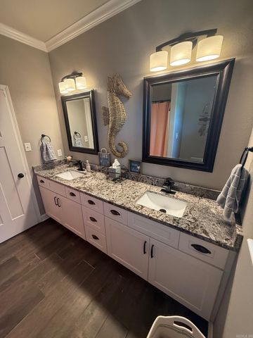 3903 Hampton Drive, Benton, AR 72009