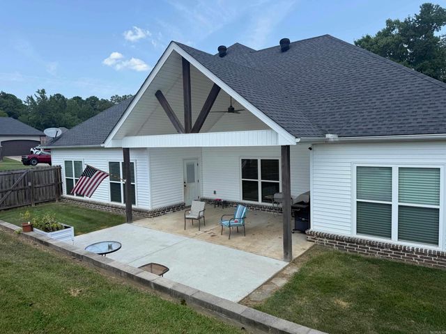 3903 Hampton Drive, Benton, AR 72009