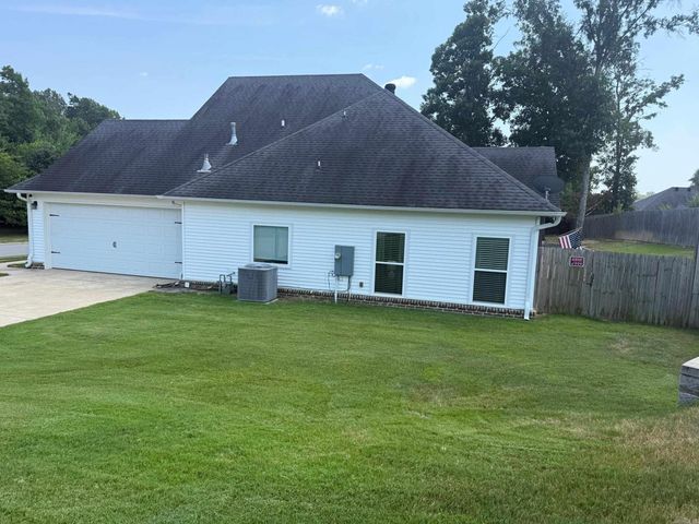 3903 Hampton Drive, Benton, AR 72009