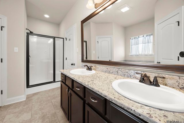 17730 Waterloo Dr, Baton Rouge, LA 70817