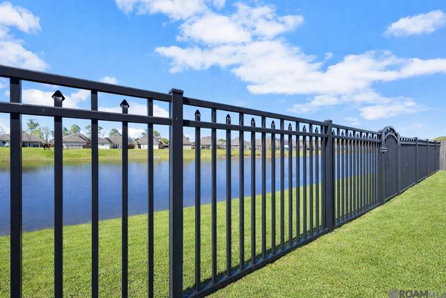 17730 Waterloo Dr, Baton Rouge, LA 70817