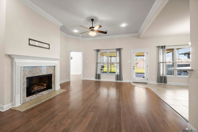 17730 Waterloo Dr, Baton Rouge, LA 70817