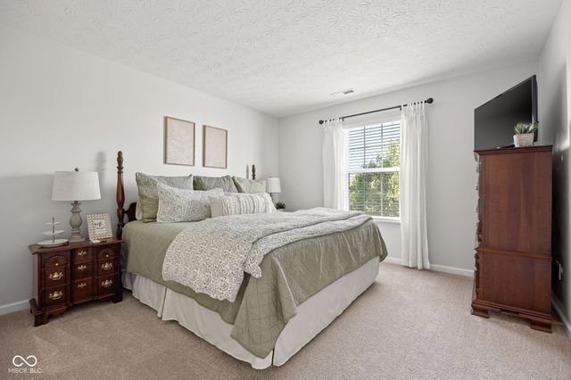 578 Farnham Drive, Westfield, IN 46074