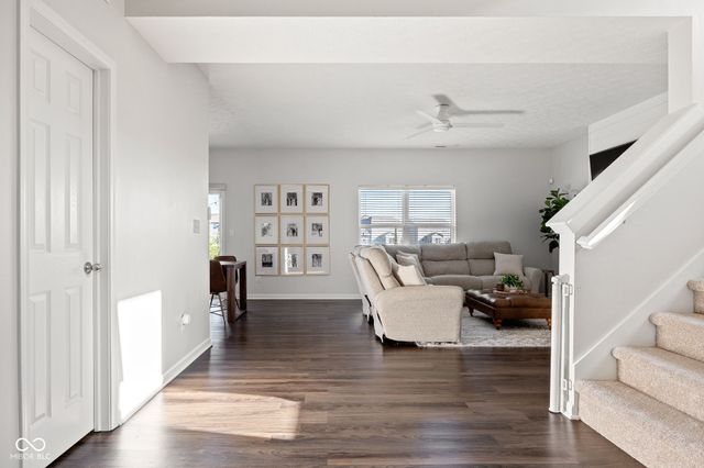 578 Farnham Drive, Westfield, IN 46074