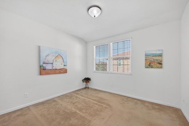 114 Barnhill Dr, Folsom, CA 95630