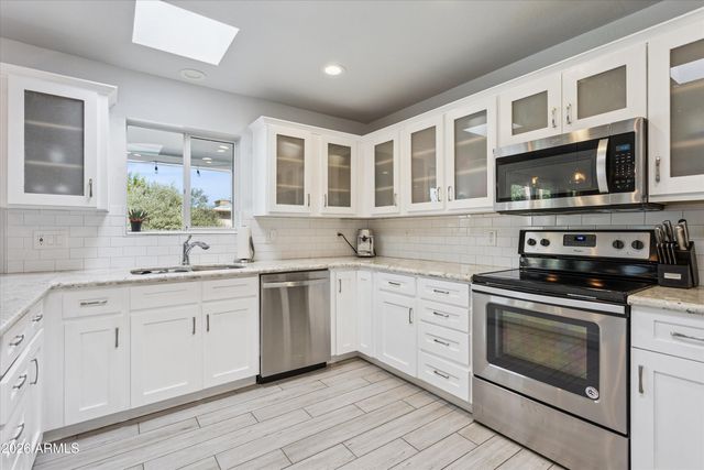 13801 N 56th Place, Scottsdale, AZ 85254