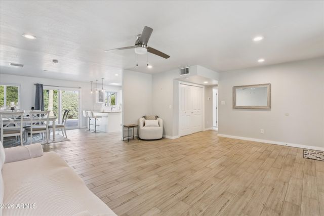 13801 N 56th Place, Scottsdale, AZ 85254