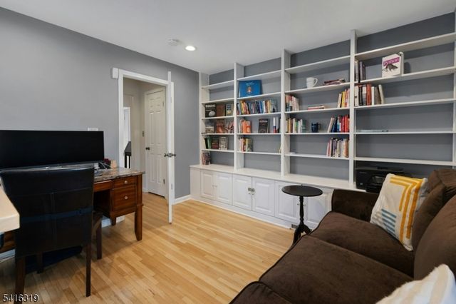 21 Shelley Pl, Morris Twp., NJ 07960