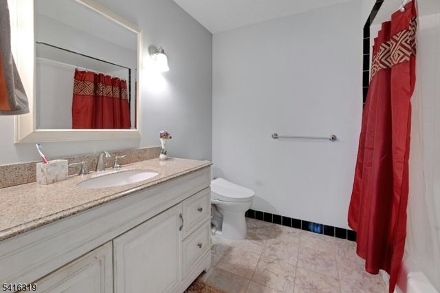 21 Shelley Pl, Morris Twp., NJ 07960