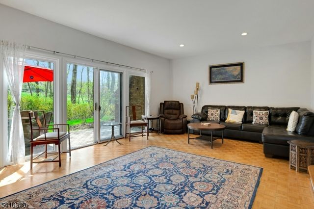 21 Shelley Pl, Morris Twp., NJ 07960