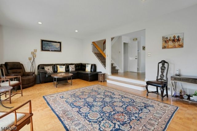 21 Shelley Pl, Morris Twp., NJ 07960