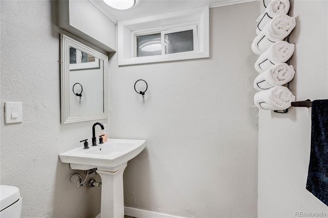 2841 S Kearney Street, Denver, CO 80222