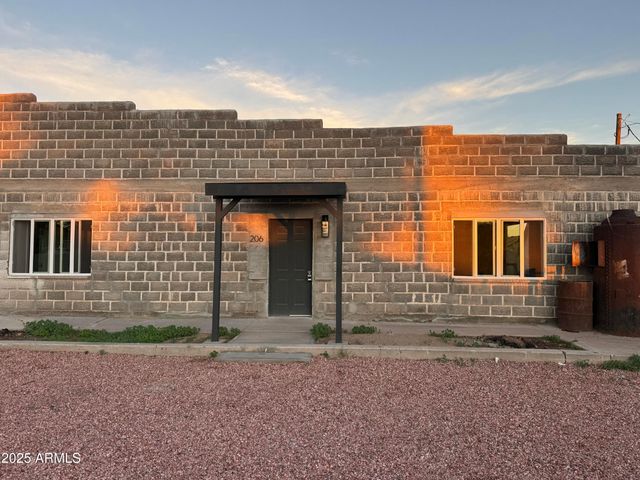 206 S 5th Avenue W, Buckeye, AZ 85326