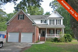 1321 Chadwick Shores Drive, Sneads Ferry, NC 28460
